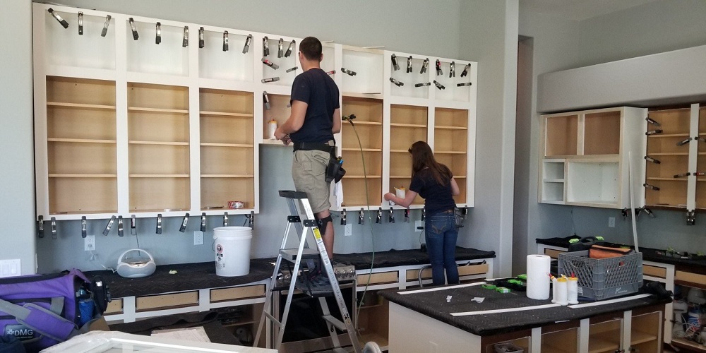 کابینت پلی اورتان چیست؟