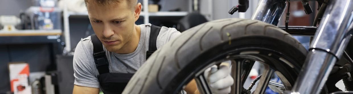 پنچرگیری موتور سیکلت زعفرانیه