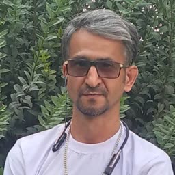 اکبر حاجی عزیزی