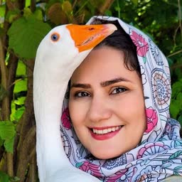 فاطمه توحیدی کمال