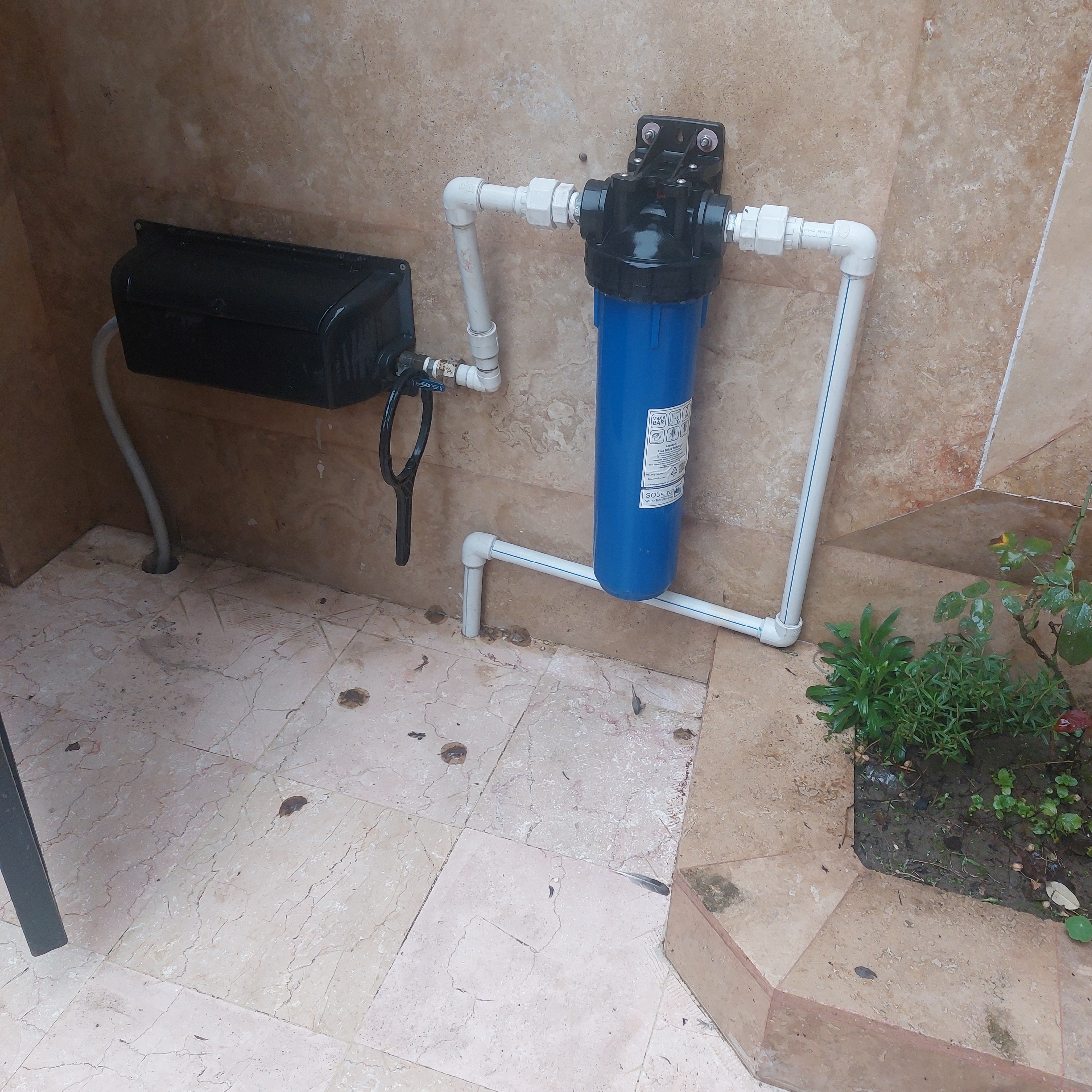 نصب متعلقات کامل حمام وسرویس