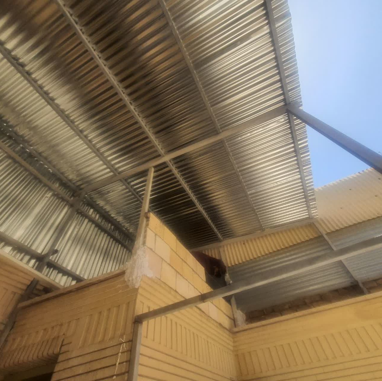 ساخت سقف شیروانی