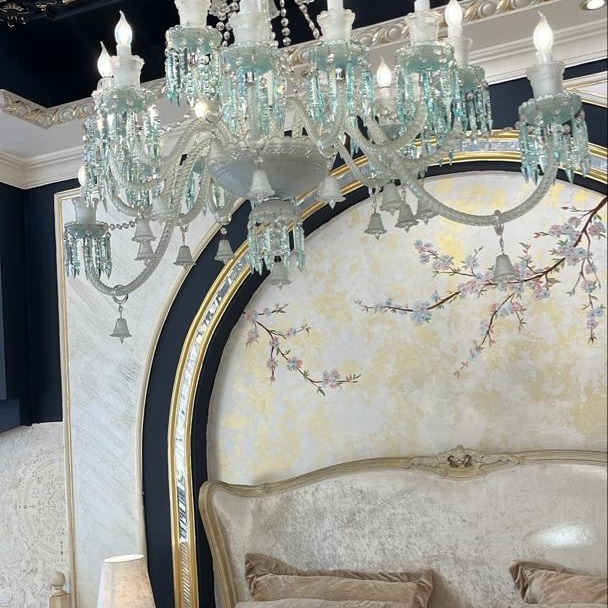 سابقه ۲۰ ساله نصب ونظافت لوستر