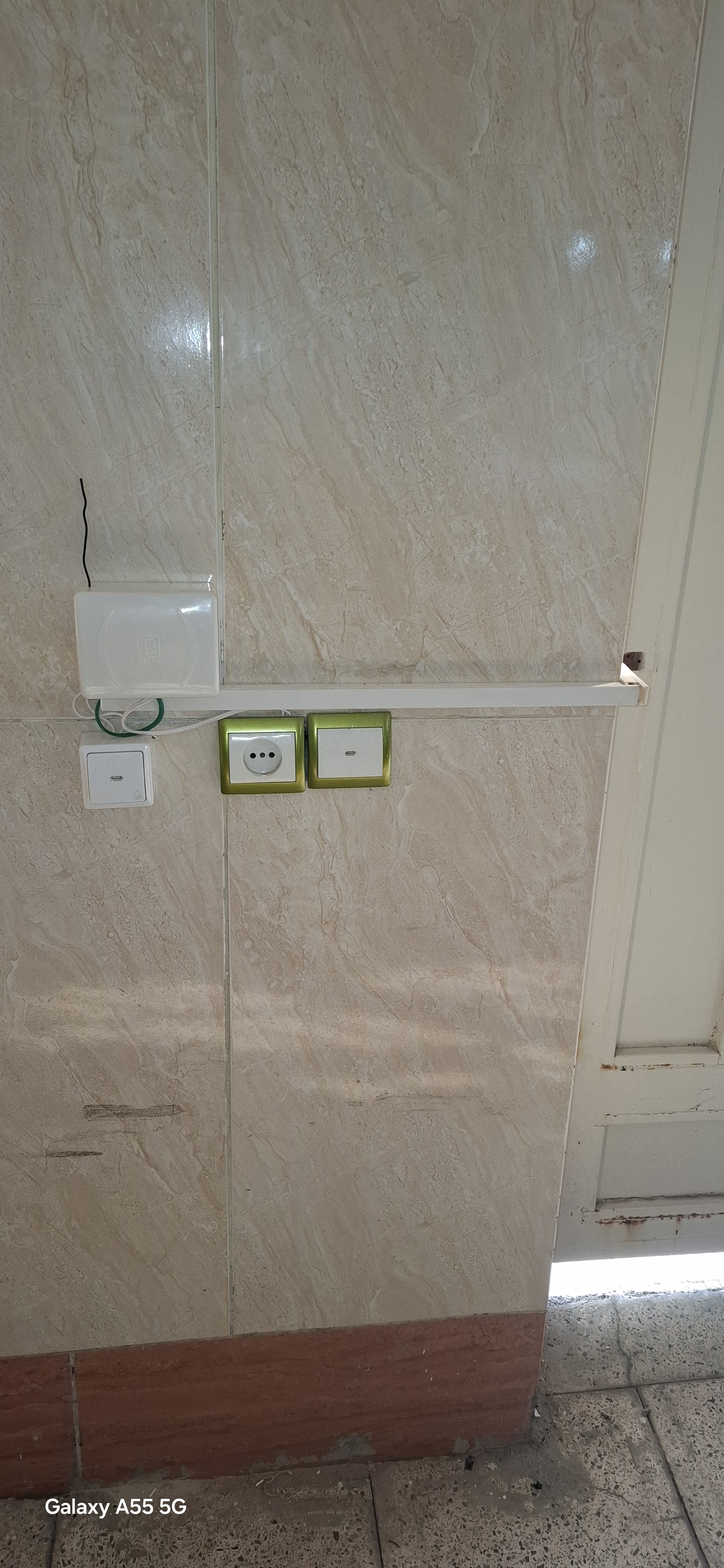 فروش نصب و خدمات کلیه جک های برقی کرکره دوربین و دزدگیر و‌قفل برقی و غیره