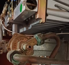 پکیج و آبگرمکن