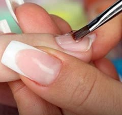 آموزش خدمات (کاشت، ترمیم، میکروبلدینگ (فیبروز ابرو)، شیلدینگ لب در منزل شما