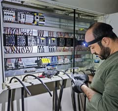 تابلو های برق صنعتی