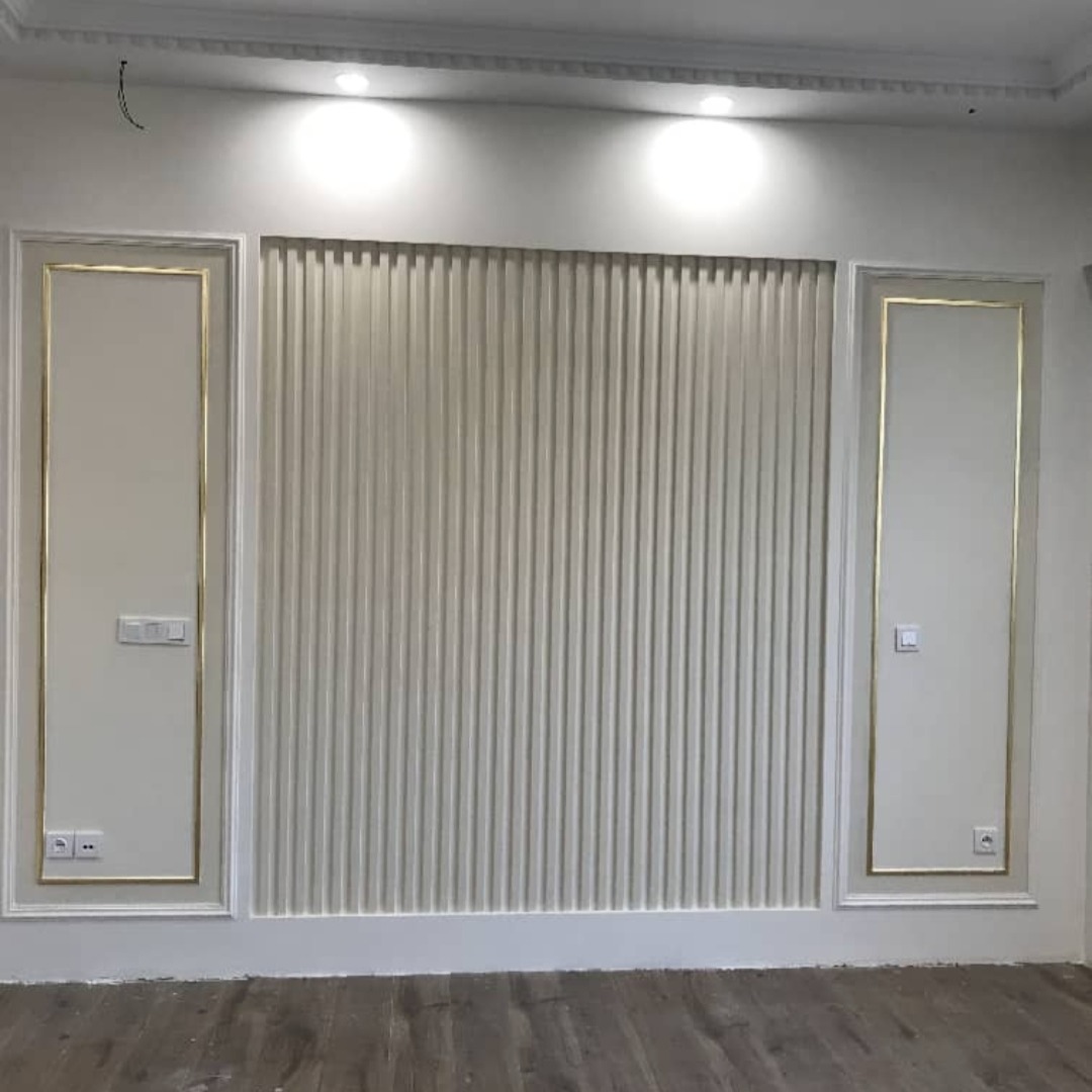 ابزار خطی روبروی تخت