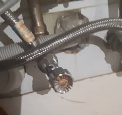 نصب و تعمیر و رفع نشتی شیر الات ساختمانی