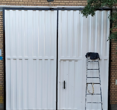 رنگ روغنی درب گاراژ