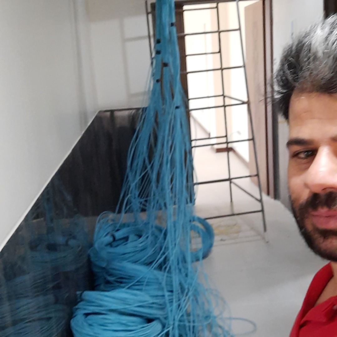 کابل کشی از لوله اتاق ها تا سینی موجود در سقف