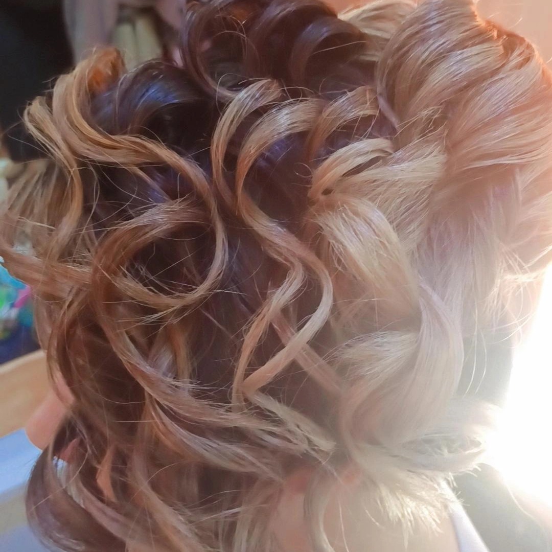 شنیون میکاپ