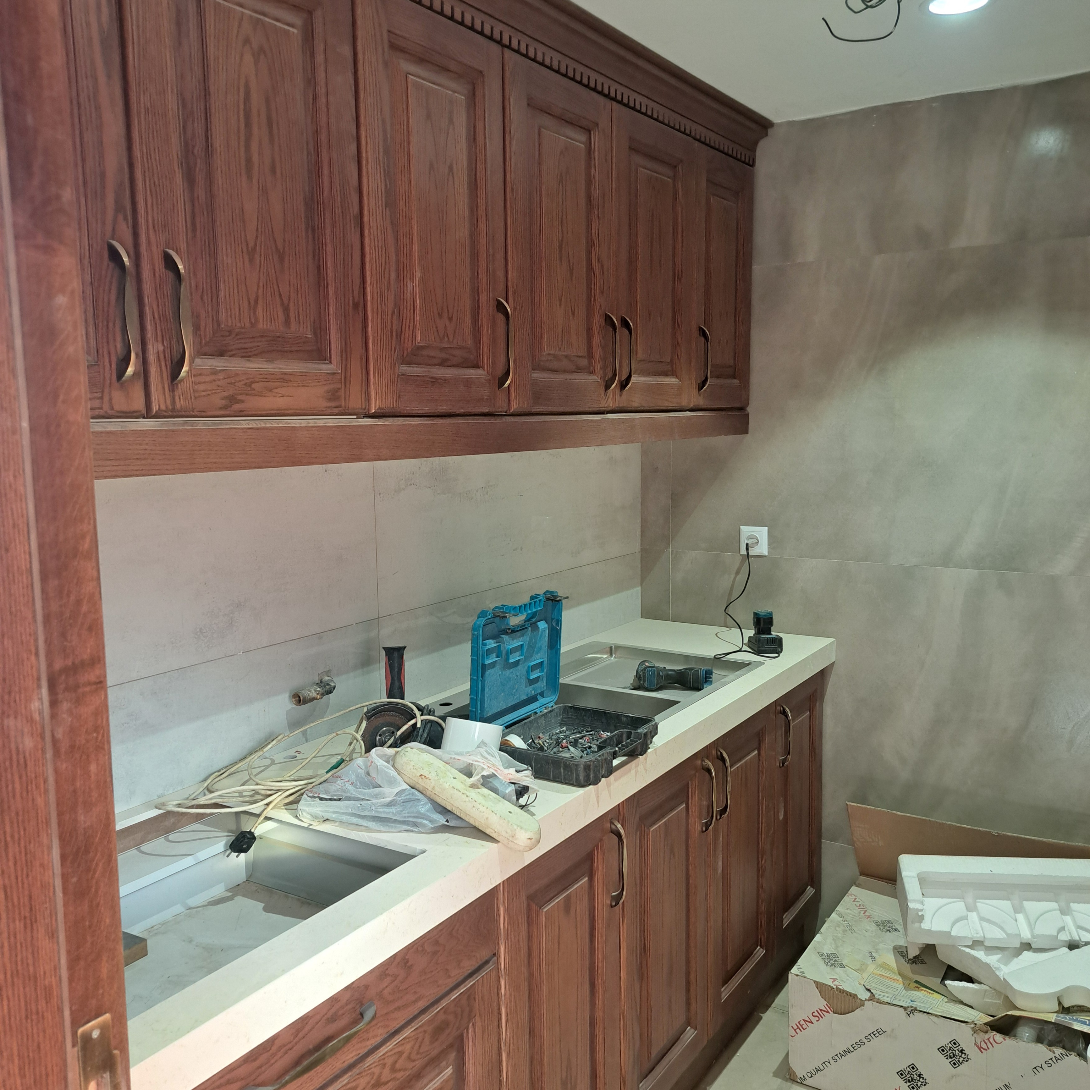 طراحی و ساخت کمد و کابینت