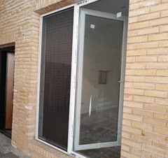 توری پلیسه سفید