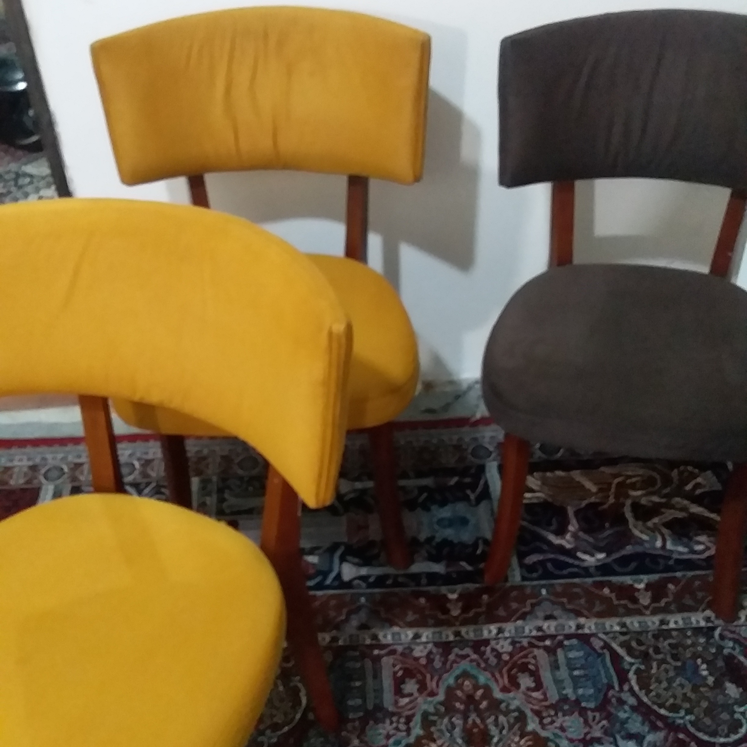 مبل شویی بزرگ رنگین کمان