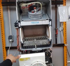 تعمیرات تخصصی انواع پکیج های دیواری و آبگرمکن