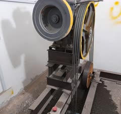 سرویس و نگهداری از ۶۰ ساختمان درماه