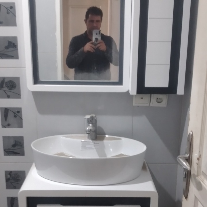 نصب روشویی وآینه