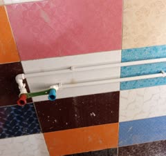 اجرای لوله کشی روکار