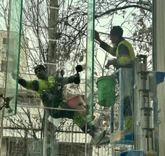 شستشوی شیشه  دسترسی با طناب کار در ارتفاع