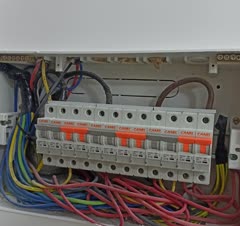 با کیفیت
