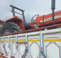 حمل ادوات کشاورزی و ضایعات