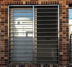 اجرای و نصب حفاظ پشت پنجره استیل