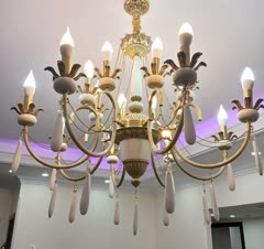 سابقه ۲۰ ساله نصب ونظافت لوستر