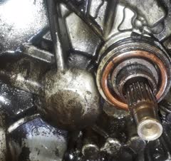 تعمیرکامل گیربکس پرایدبه علت بیرون زدن دنده ها