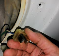 تعویض میکروسویچ درب