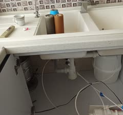 تعویض فیلتر بیرونی یخچال وتصفیه اب