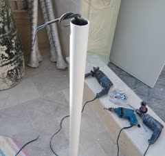 چراغ پایه دار حیاط