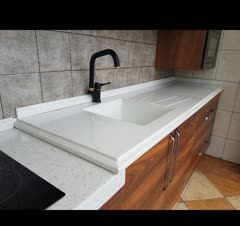 طراحی و اجرای کورین و کوارتز  ساب و پولیش کورین  تعمیر کورین و کوارتز