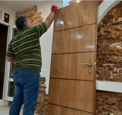 رنگ‌آمیزی درب ورودی