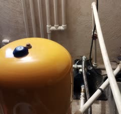 نصب پمپ و منبع مجتمع مسکونی