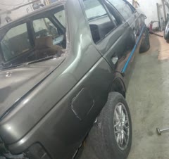 صافکاری با ابزارالات بروز بصورت حرفه ای با در نظر گفتن وقت مشتری وبا رضیت مشتری انجام میشودوعکس ماشین تصادفی بودوعکس دوم بعد انجام کار میباشد صافکاری کامل شده