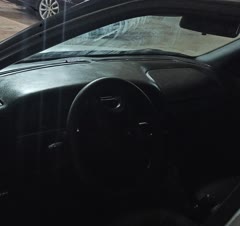 ترمیم چرم صندلی خودرو،داشبورد،مبلمان،صندلی اداری و ... کارواش وصفرشویی خودرو و شفاف سازی چراغ خودرو