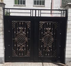 نقاشی درب در مهر شهر