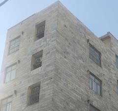 نصب سنگ همراه با پیچ و رولپلاک درجه 1 و بندکشی کامل