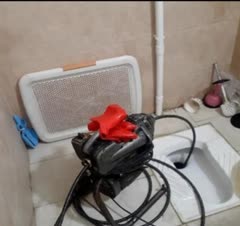 پاسدارن : لوله بازکنی با دستگاه ژنراتوی و انواع فنرها مخصوص هر انشعاب