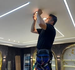 برقکاری و نصب لاین نوری