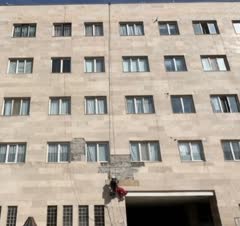 پیچ و رولپلاک و نصب سنگ نما