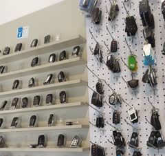 ساخت کلید و ریموت خودرو بازکردن قفل اصفهان