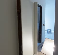 مخفی کردن در