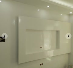نقاشی پشت تی وی