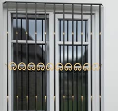 نصب نرده حفاظ خانم رشیدی