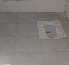کارگر جابه‌جایی کاشی کاری سیمان کاری بسته بندیی اساس
