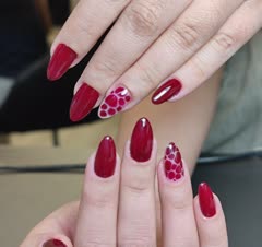 خدمات تخصصی ناخن سارا
